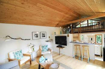 Nectar Yoga B&B On Bowen Island Horseshoe Bay Exterior photo
